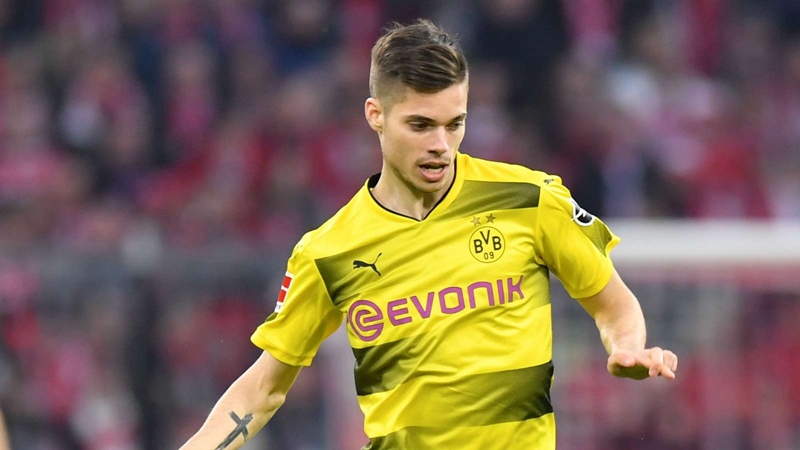Ảnh bài viết Ngoại trừ Sancho, một "viên ngọc thô" khác của Dortmund đang bị ve vãn