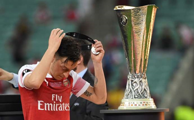 Ảnh bài viết "Anh ta lười biếng và làm hoang phí của đội bóng đến 350.000 Bảng một tuần"