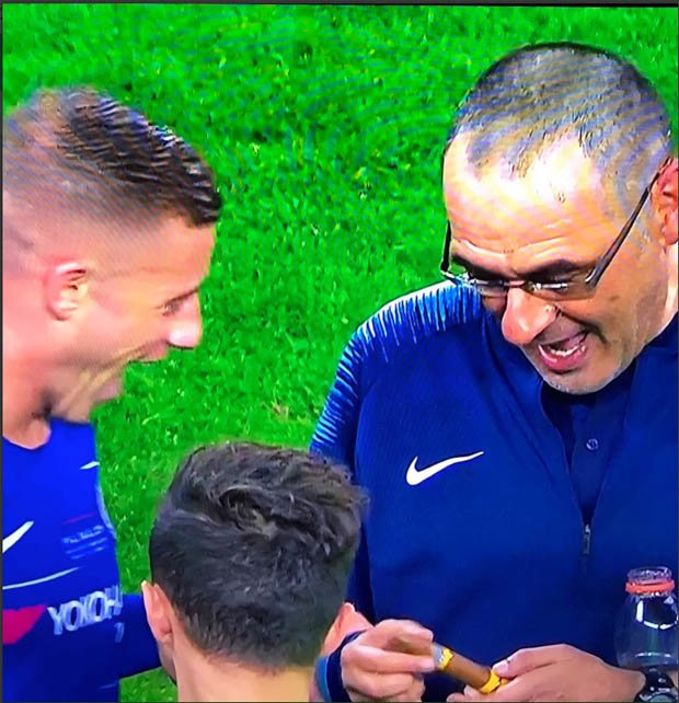 Ảnh bài viết Sarri thưởng lớn cho bản thân sau khi đánh bại Arsenal