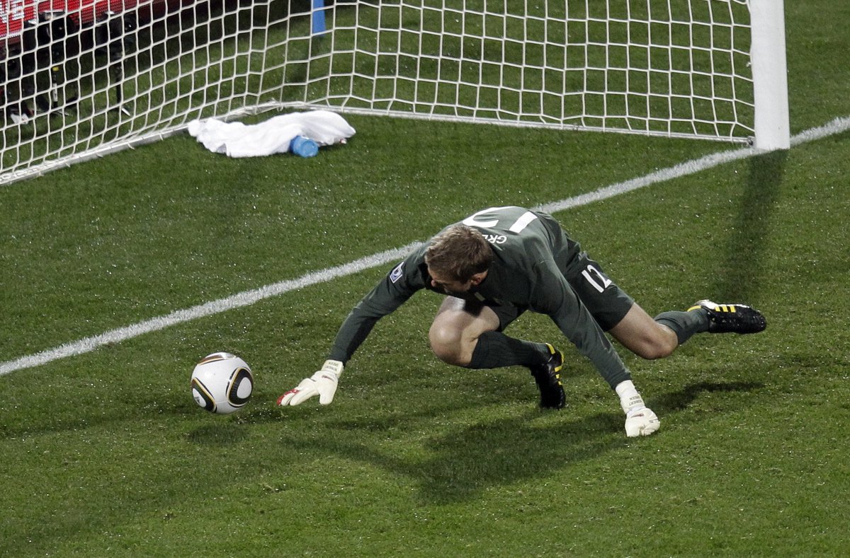 Rob Green: Nỗi niềm người thứ 3 và ác mộng World Cup 2010