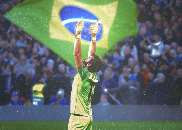 Sau 9 năm, Alisson làm được điều Schmeichel, Cech, Neuer không thể làm