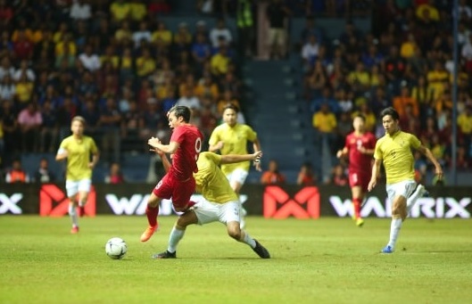 Ảnh bài viết King's Cup: Thua "xấu xí" trước Việt Nam, người Thái “mất cả chì lẫn chài”