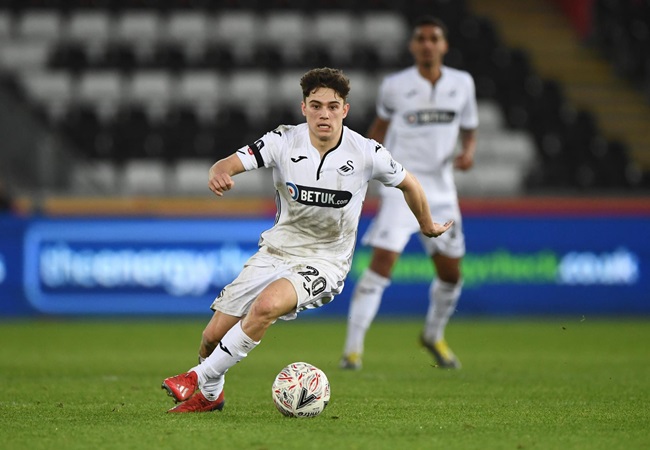 Bất ngờ! Man Utd mua Daniel James vì 'phát hoảng' với 1 cái tên