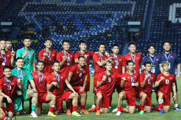 King’s Cup: Một mũi tên trúng nhiều đích của HLV Park Hang-seo