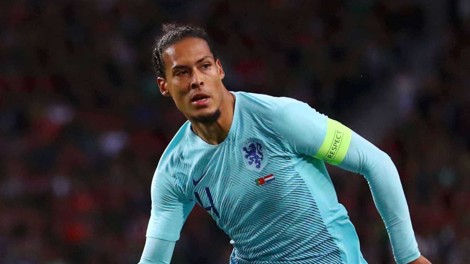 Van Dijk nói gì sau thất bại trước Ronaldo