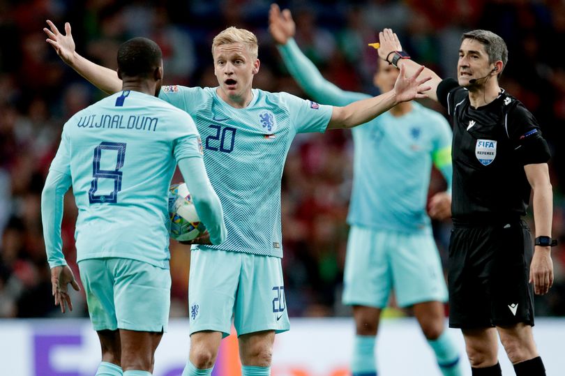 XONG! Hàng hot Ajax: "Tôi muốn gia nhập Man Utd hoặc CLB đó"