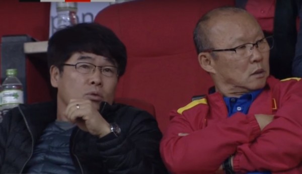 Ông Lee chia tay Viettel: Không phải HLV Hàn Quốc nào cũng đều là "phù thủy"