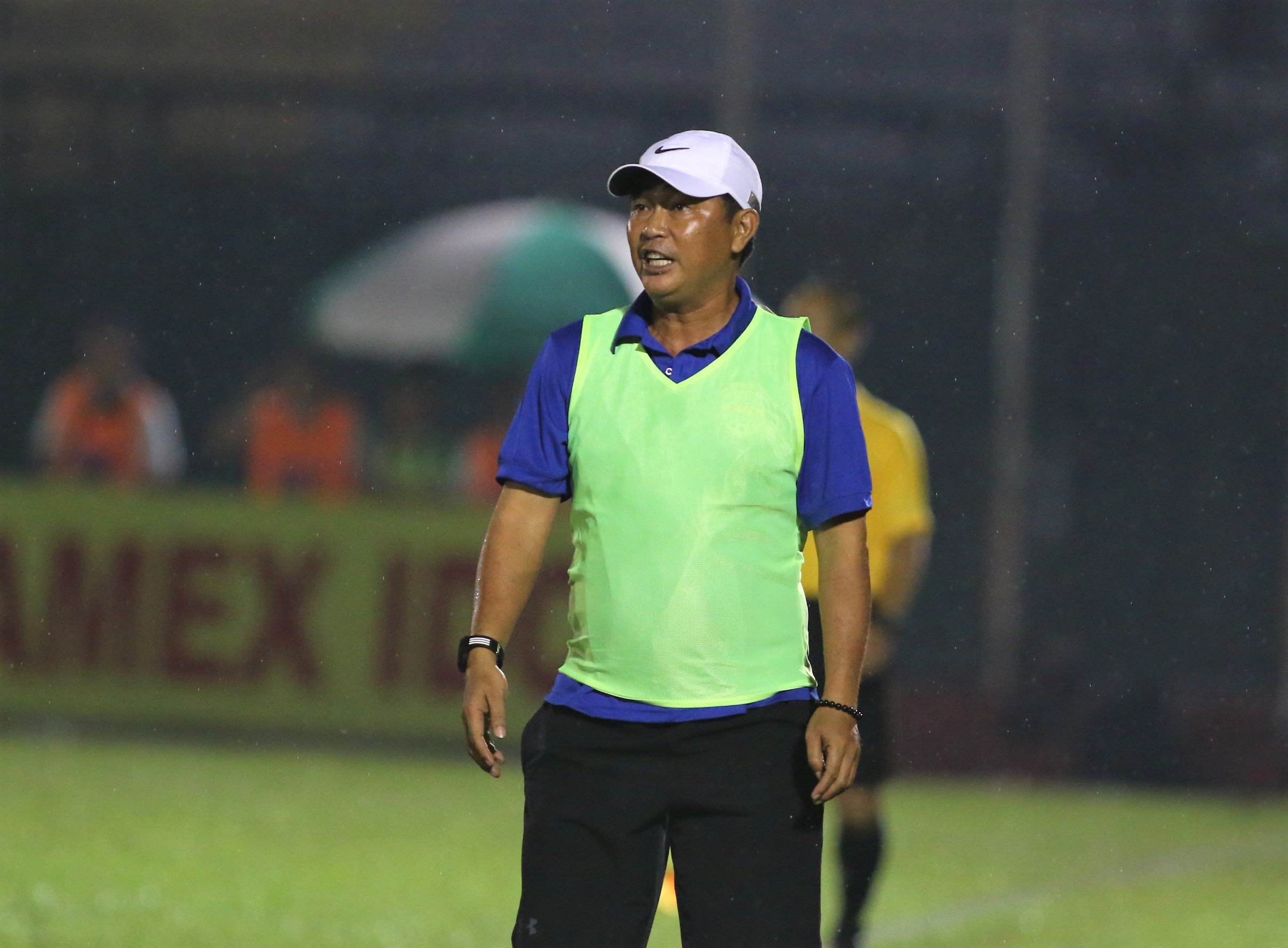 5 thuyền trưởng rời "ghế nóng" V-League: “Cối xay HLV” được kích hoạt mạnh mẽ