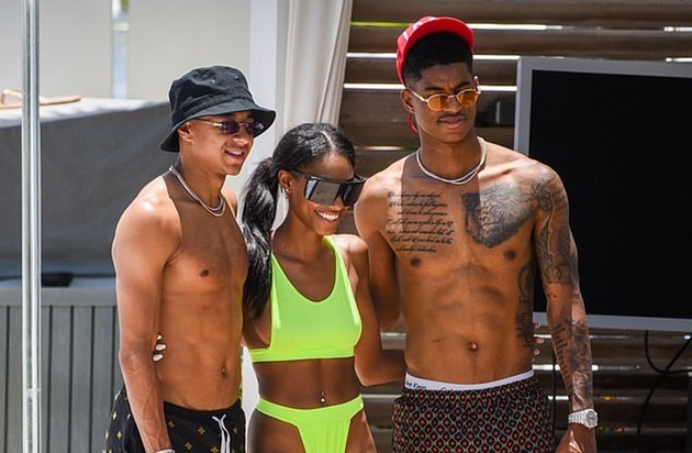 Ảnh bài viết Chờ lương khủng, 2 trò cưng Solskjaer ung dung tận hưởng ánh nắng Miami 