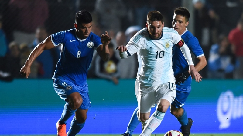 Top 8 "Messi mới" không đáp ứng được sự kì vọng: Bi kịch những "Messi nước Đức"