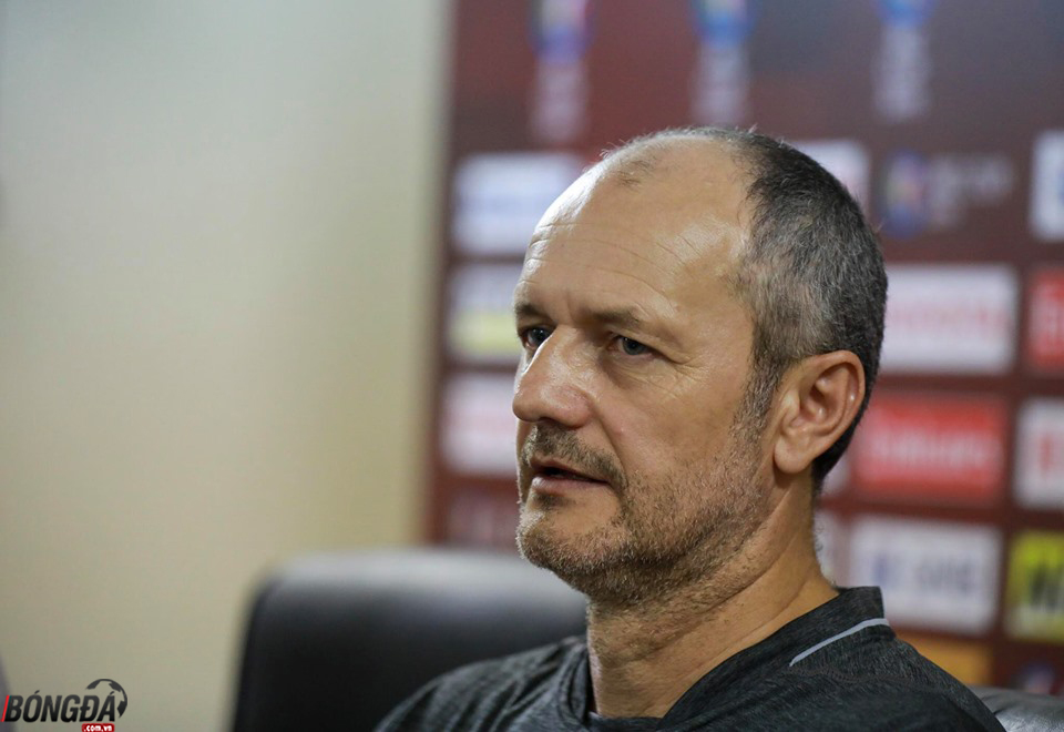 HLV Risto Vidakovic: "Quang Hải có khả năng thi đấu ở châu Âu"