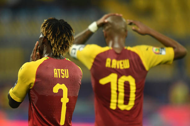 Câu giờ phút 54, Ghana nhận cái kết đắng ngày ra quân