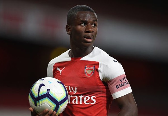 CHÍNH THỨC: Arsenal chia tay 'niềm hi vọng' cánh phải
