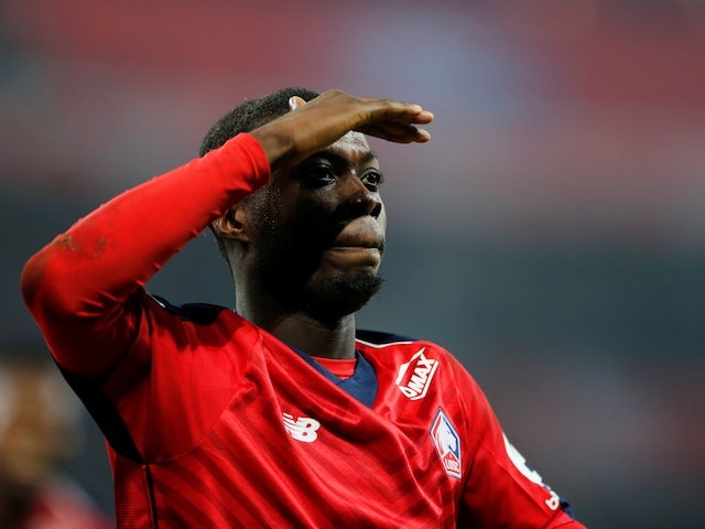 Liverpool "sôi máu" vì bị Nicolas Pepe lợi dụng