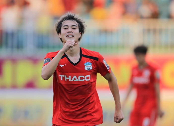 3 điểm nhấn Than QN 2-2 HAGL (Pen 4-5): Văn Toàn vẫn duyên với mành lưới Tuấn Linh