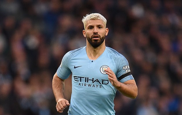Sergio Aguero tậu căn hộ siêu sang, có thể nhìn sang sân... Old Trafford