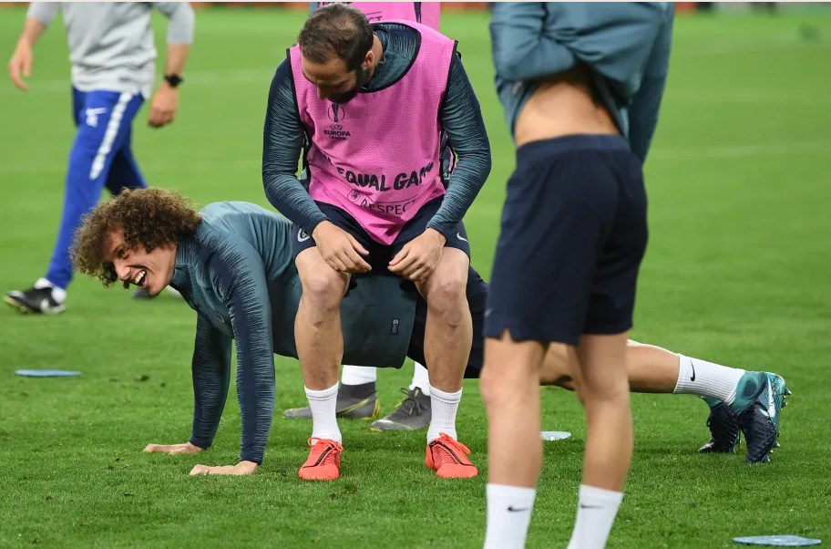 Ảnh bài viết 'Tôi là hậu vệ đá tiền đạo tốt nhất, vì tôi muốn đá đít mấy gã khác'