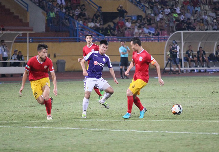 Ảnh bài viết Đức Huy lập cú đúp, Hà Nội thắng dễ HL Hà Tĩnh giành vé vào Tứ kết