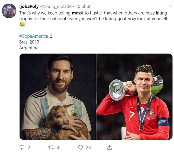 CĐV dùng Ronaldo chế giễu Messi: "Anh ta vẫn ở đó ôm chú dê và tự nhận là G.O.A.T"