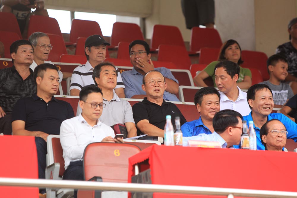 Các nước Đông Nam Á thuê HLV ngoại: Phong cách... “mì ăn liền”