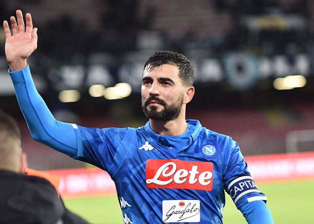 CHÍNH THỨC: Raul Albiol chia tay CLB Napoli