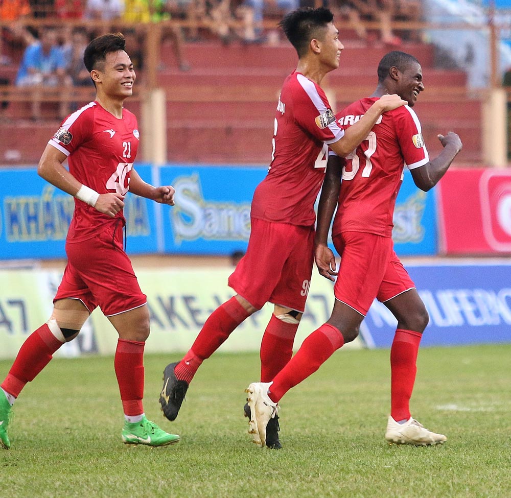 3 trận ghi 3 bàn, Bruno Catanhede - Bản hợp đồng “đáng đồng tiền bát gạo” của Viettel