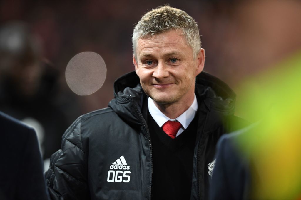 Bị hét giá điên rồ, Man Utd mặc cả gần một nửa cho "máy đánh chặn" 21 tuổi