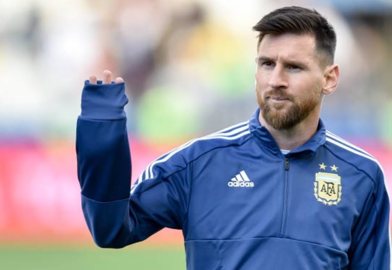 "Messi đã làm gì mà phải nhận thẻ đỏ"