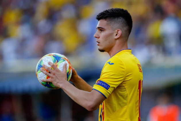 Nhắm "quý tử" huyền thoại Romania, Barca cay đắng nhận câu trả lời
