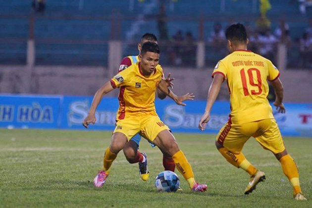 Tiếp tục thất bại, vực thẳm đang chờ đón thầy trò HLV Võ Đình Tân