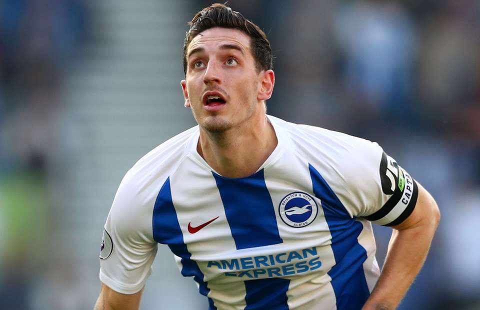 Leicester đồng ý trả 45 triệu cho người thay thế Harry Maguire