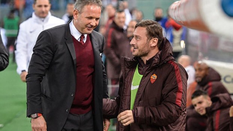 Ảnh bài viết Xúc động với lời nhắn gửi của Totti dành cho cựu HLV AC Milan