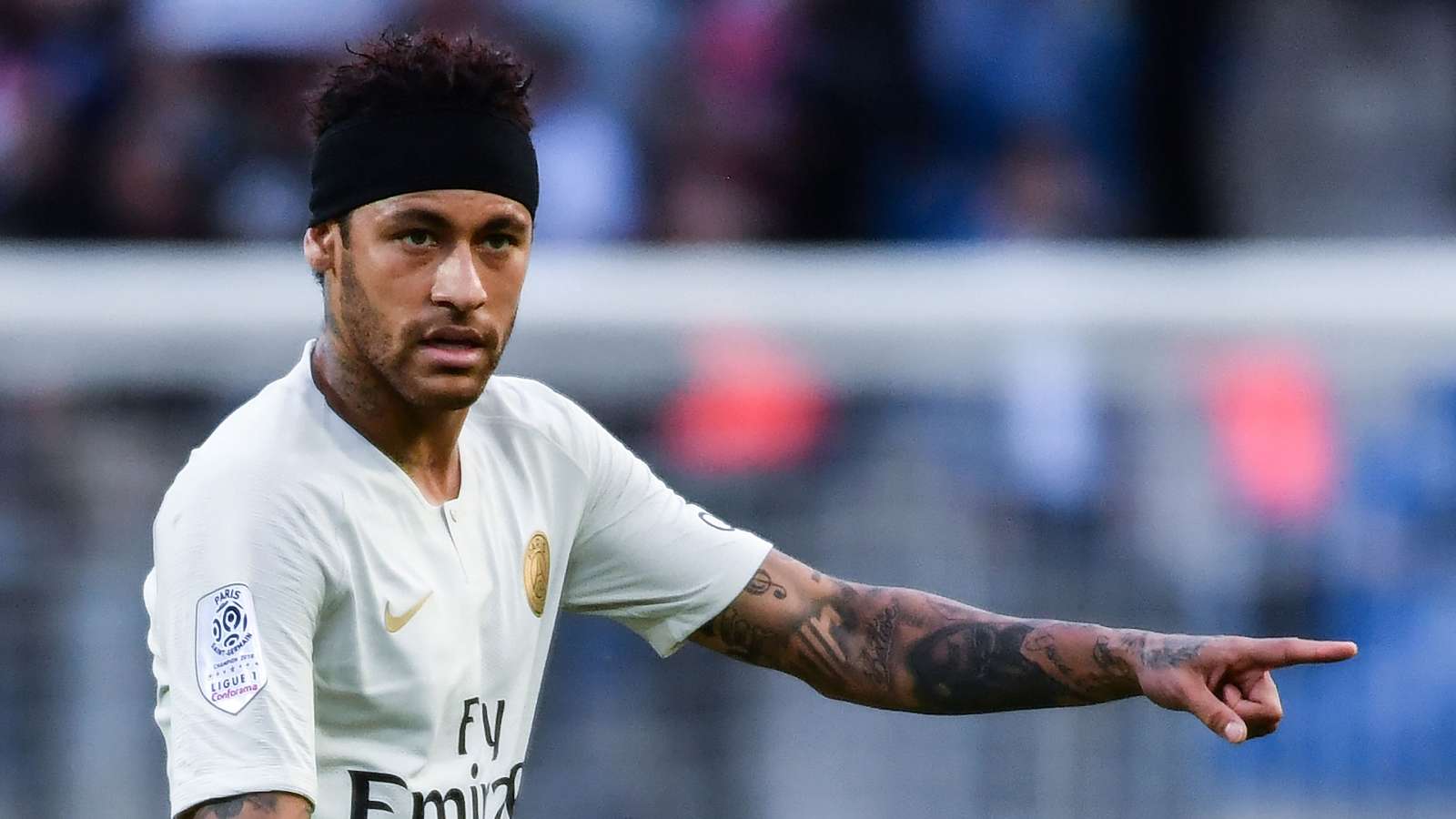 Cha Neymar lý giải phát biểu "troll" PSG của con trai