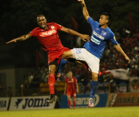 Phong độ "vật vờ", Filipe Martins đang là “gót chân achilles” của HAGL