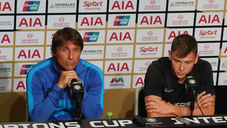 Ảnh bài viết Chuẩn bị đấu Man Utd, sao Inter Milan tranh thủ “nịnh” Conte
