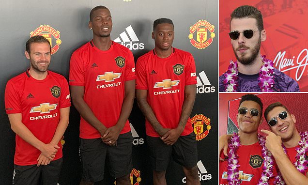 Ảnh bài viết De Gea ngầu "hết phần thiên hạ" khi Man Utd dự sự kiện ở Singapore