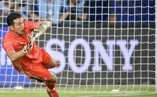 Ảnh bài viết Ronaldo ghi bàn nhưng đừng quên 'Ông già 41 tuổi' này