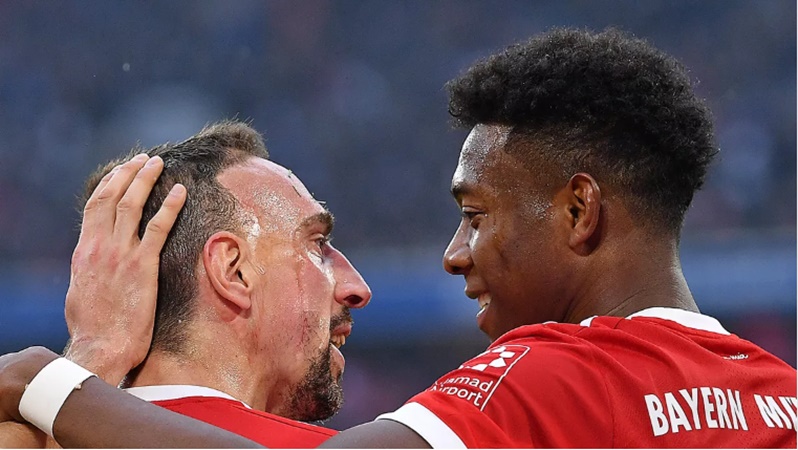 Alaba: "Tôi nợ anh ta rất nhiều, một trong những người quan trọng nhất sự nghiệp tôi"