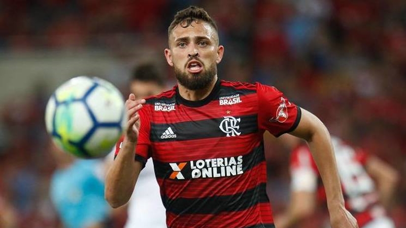 Gia cố hàng phòng ngự, AC Milan chi 11 triệu euro cho sao Brazil