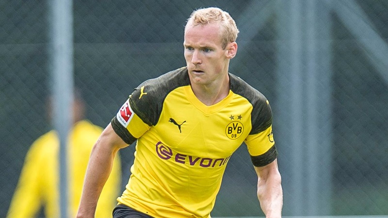 Lên kế hoạch cải tổ, Dortmund tiếp tục đẩy đi cái tên thứ 5 rời Signal Iduna Park