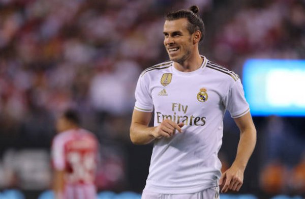 Ảnh bài viết 'Thương' Bale, dù rất cố gắng nhưng anh chẳng thể nhịn cười