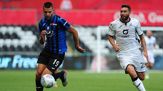 'Hiện tượng' Serie A nhận cảnh báo trong lần đầu dự C1