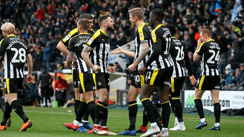 Nợ nần chồng chất, đội bóng giải hạng 5 Anh cầu viện Juventus