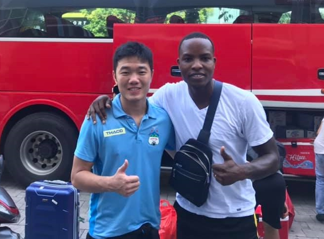 Cầu thủ HAGL được khen có đẳng cấp và tính cách hết sức khiêm nhường