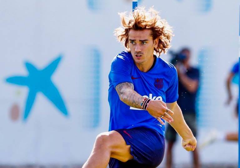 Ảnh bài viết Antoine Griezmann khoe kiểu tóc bồng bềnh như Vua sư tử