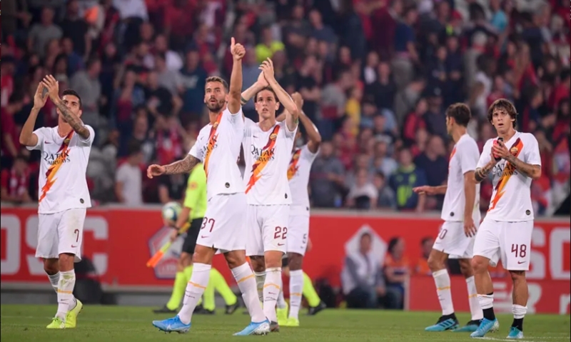 AS Roma đánh bại á quân Ligue I trong trận cầu nghẹt thở
