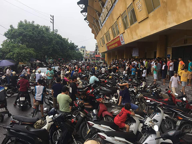 HAGL đối đầu Nam Định: 'Cháy vé' và ký ức vỡ sân 16 năm trước