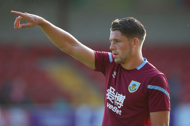 HLV xác nhận, Maguire sắp ra mắt Man United