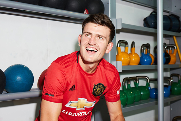 Harry Maguire và những 'số 5' huyền thoại của Manchester United
