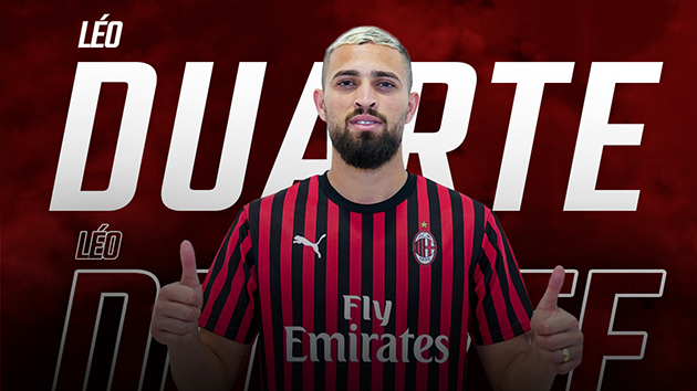 CHÍNH THỨC: AC Milan chiêu mộ trung vệ chất lượng của Flamengo